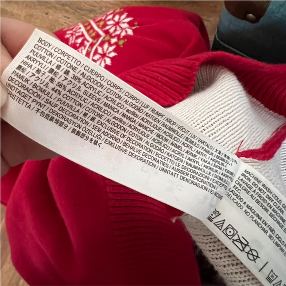 Disney Store Minnie Mouse Christmas Holiday Red Sweater Size 5/6 - Picture 11 of 15